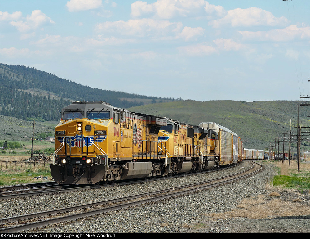 UP 7061